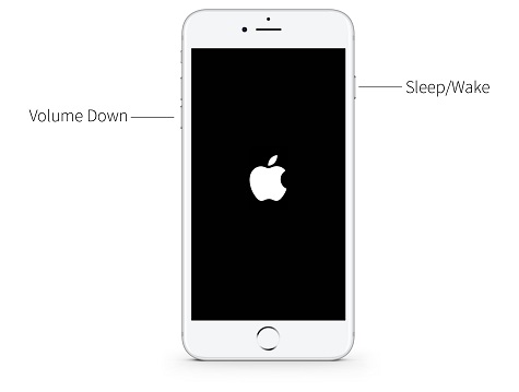 Удерживайте боковую кнопку и кнопку уменьшения громкости вместе, пока не увидите логотип Apple на экране