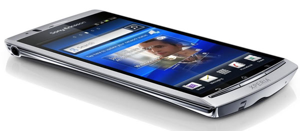 Но давайте посмотрим, что нового в этом Sony Ericsson Xperia Arc S